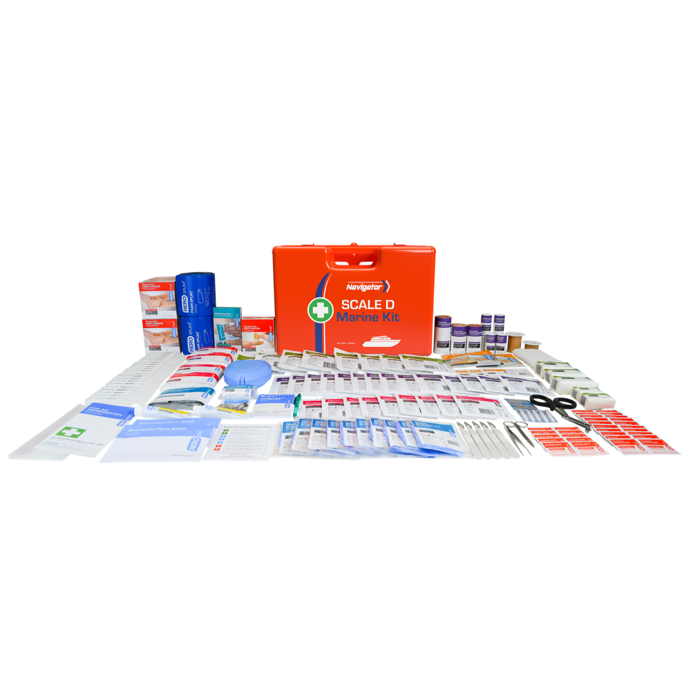 NAVIGATOR Scale D Marine First Aid Kit 42.8 x 30.4 x 14.6cm