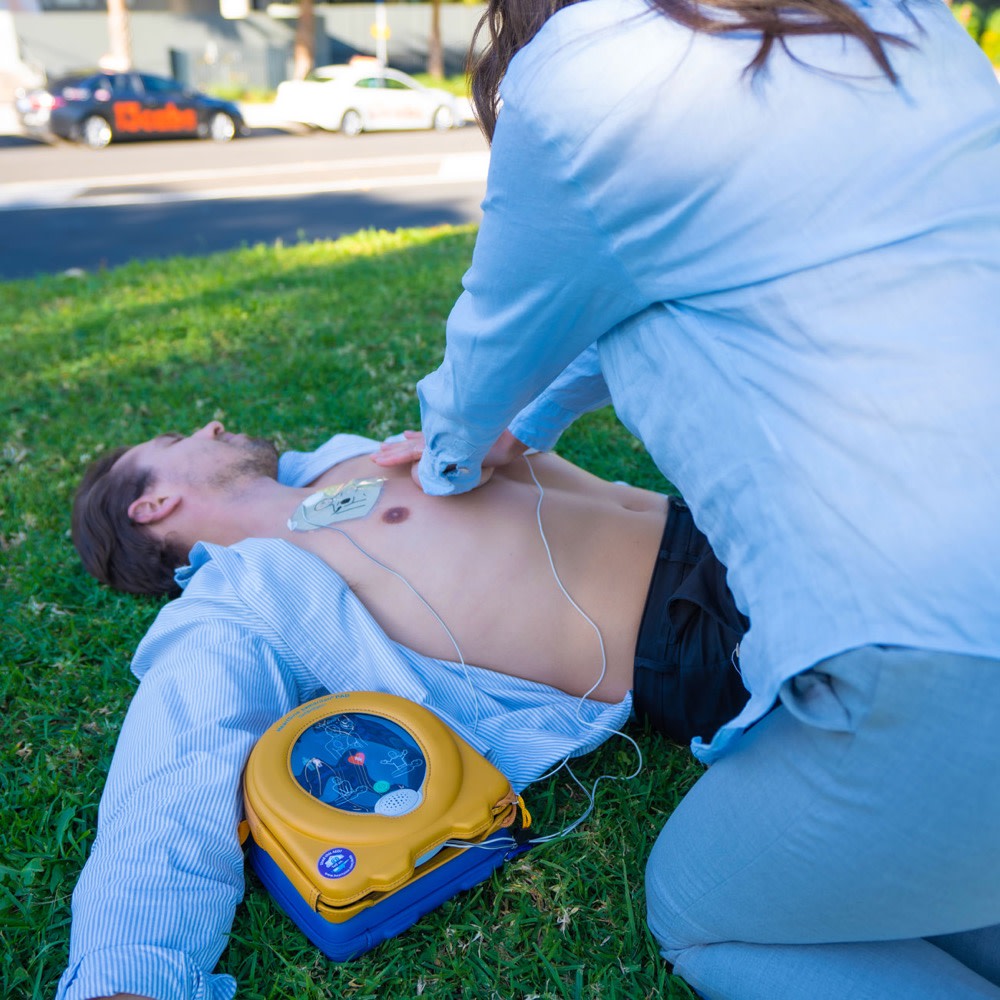 HEARTSINE Samaritan 500P Semi-Automatic Defibrillator (CPR Advisor) (DG)